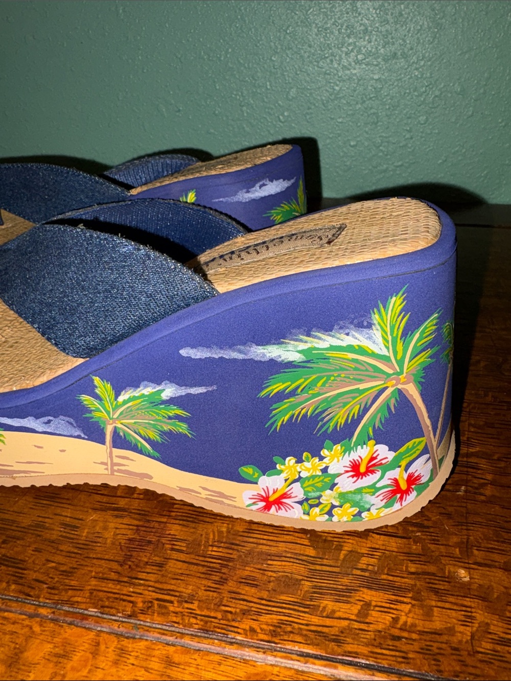 Skechers Somethin’ else Y2K Navy Tropical Platform Wedge Flip Flops - Picture 2 of 6
